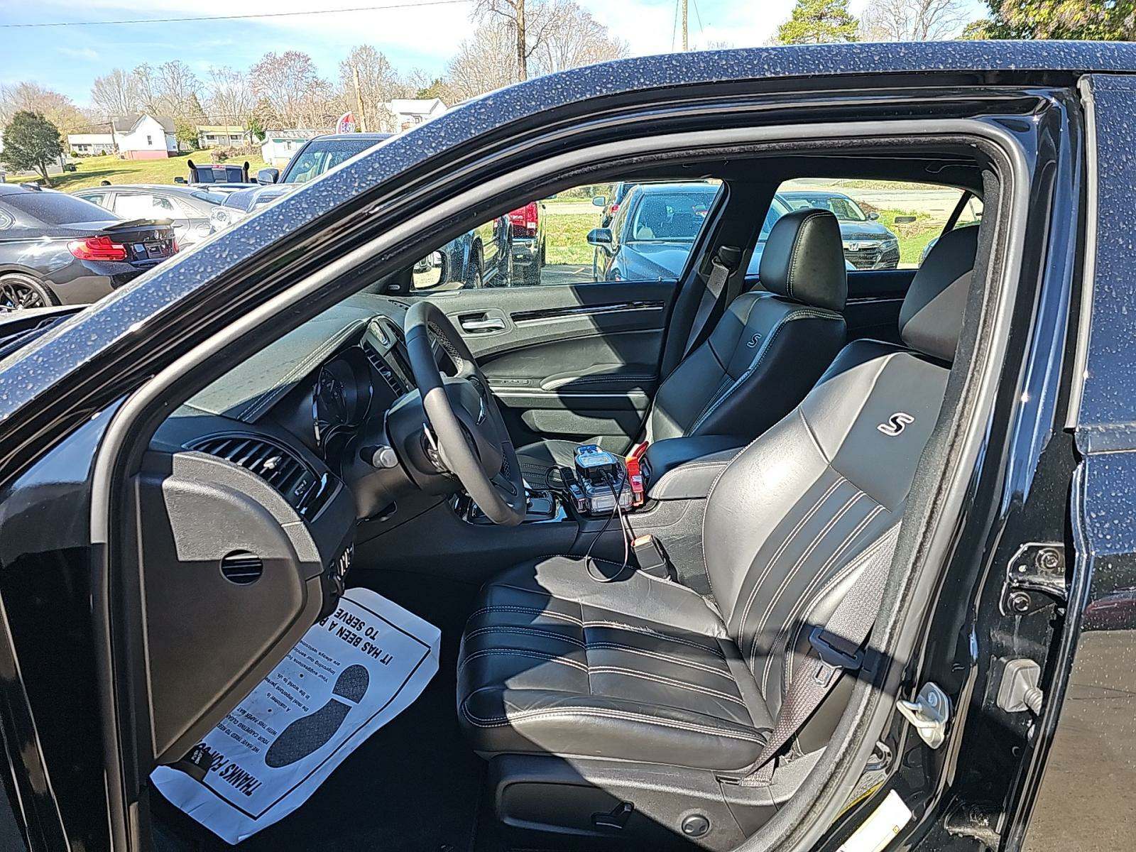 2023 Chrysler 300 300S RWD