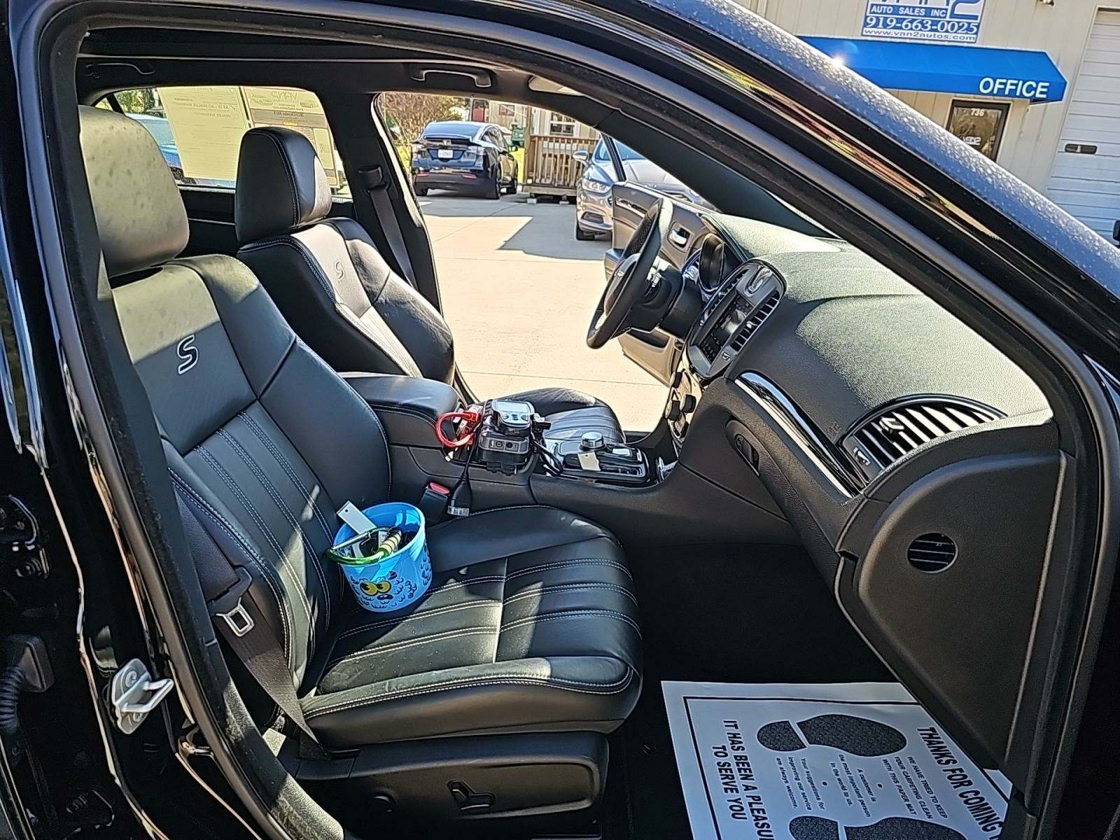 2023 Chrysler 300 300S RWD