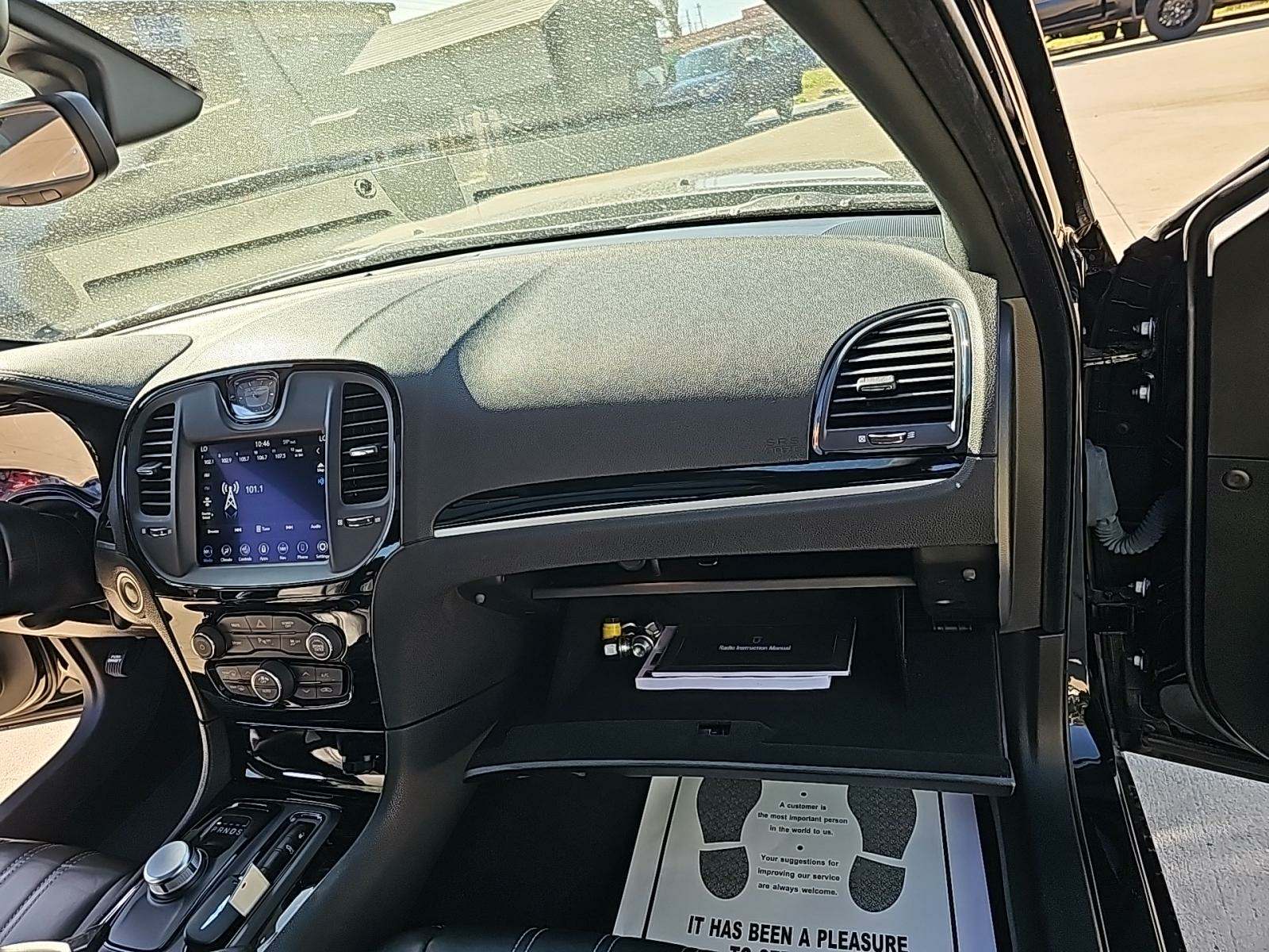 2023 Chrysler 300 300S RWD