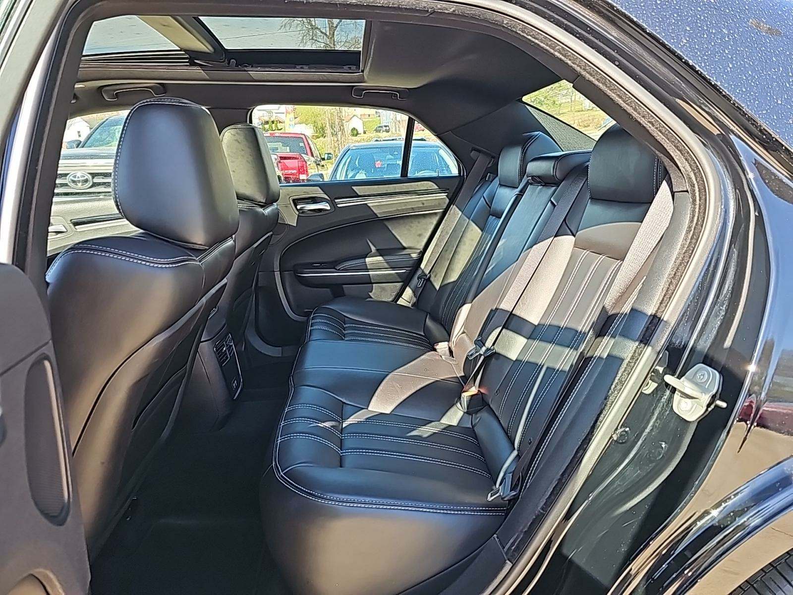 2023 Chrysler 300 300S RWD