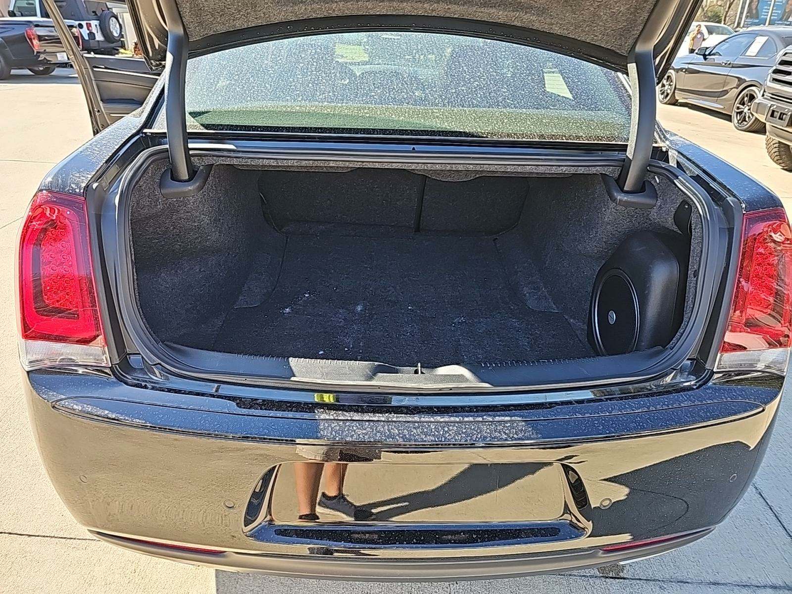 2023 Chrysler 300 300S RWD