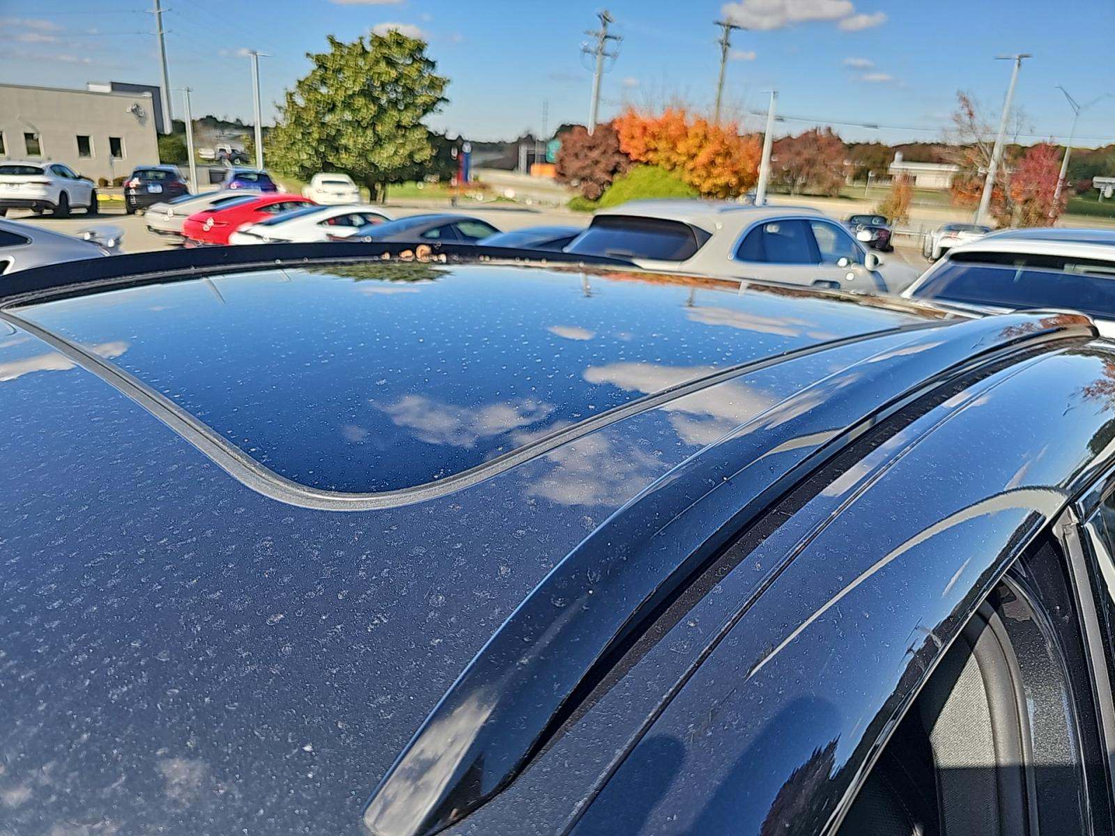 2025 Porsche Macan Base AWD