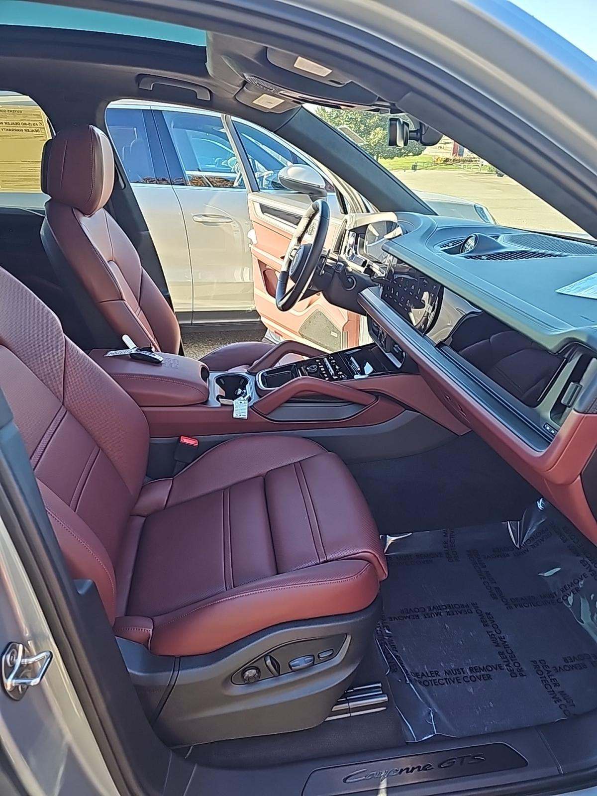 2025 Porsche Cayenne GTS AWD