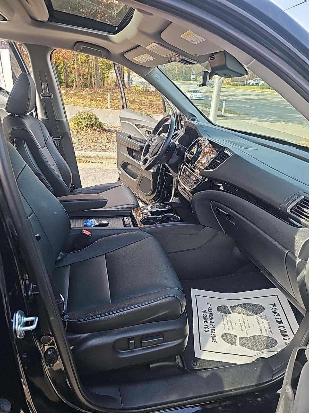 2022 Honda Pilot Touring FWD