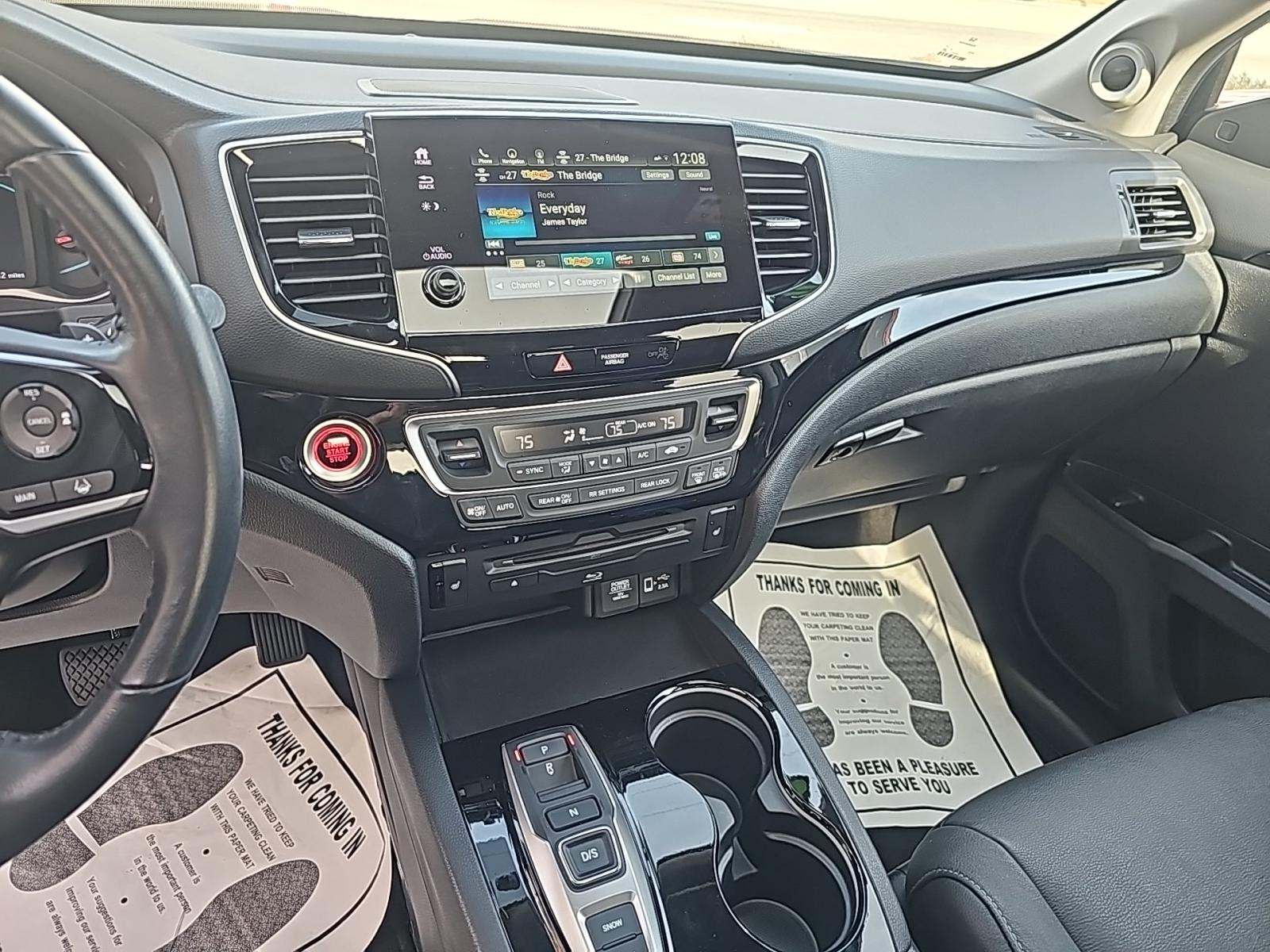 2022 Honda Pilot Touring FWD