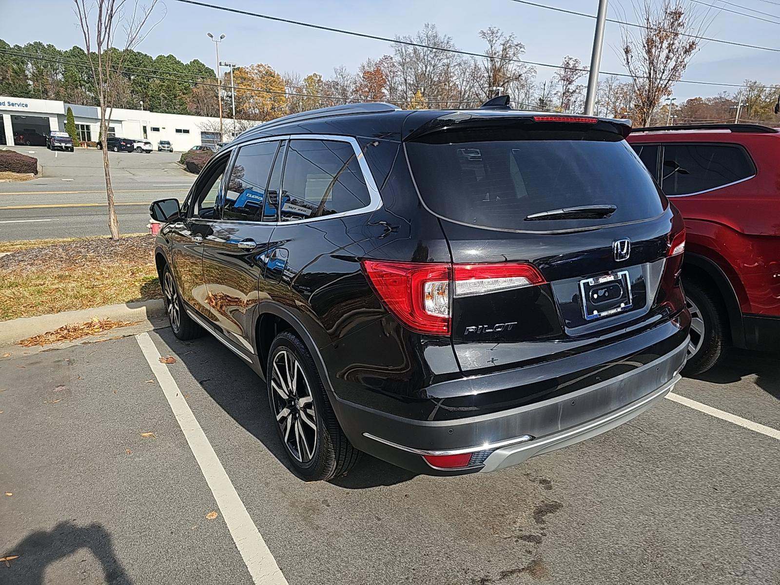 2022 Honda Pilot Touring FWD