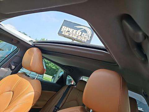 2022 Toyota Avalon Hybrid Limited FWD