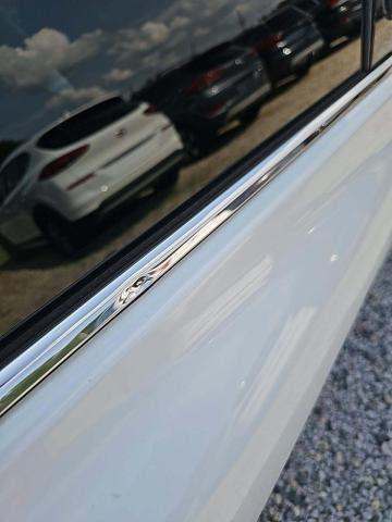 2022 Toyota Avalon Hybrid Limited FWD