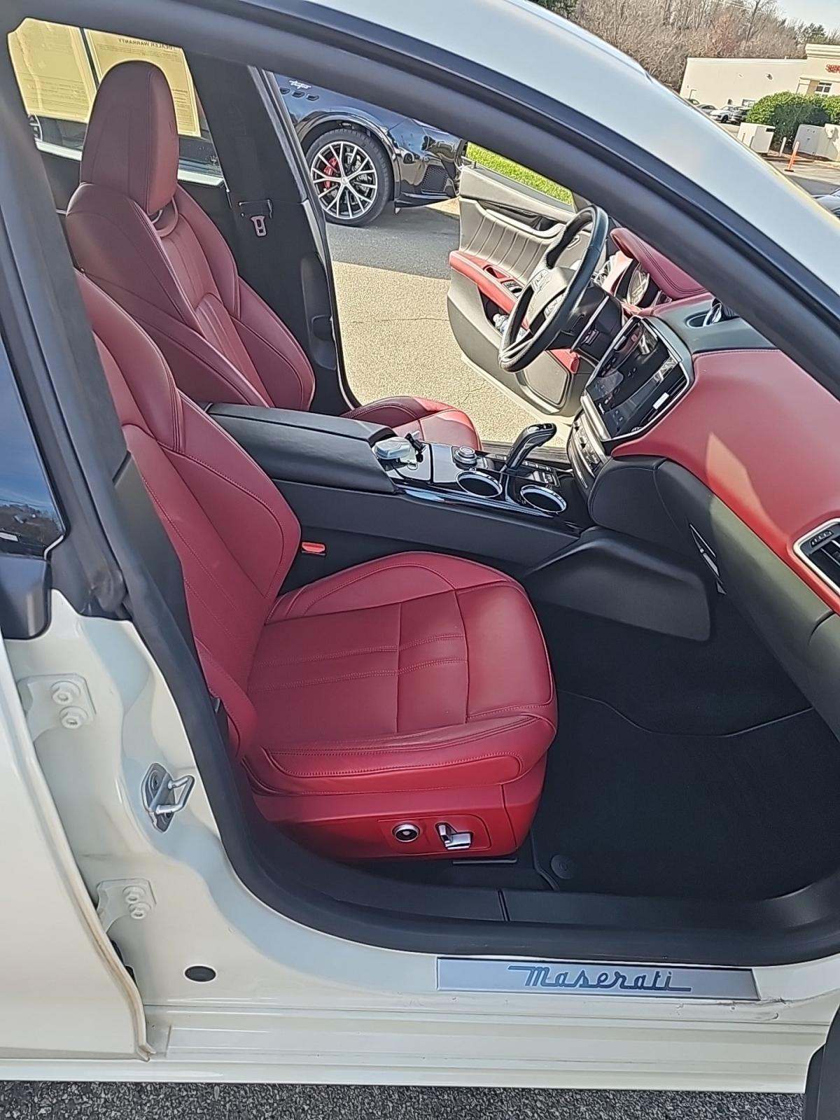 2022 Maserati Ghibli Modena Q4 AWD