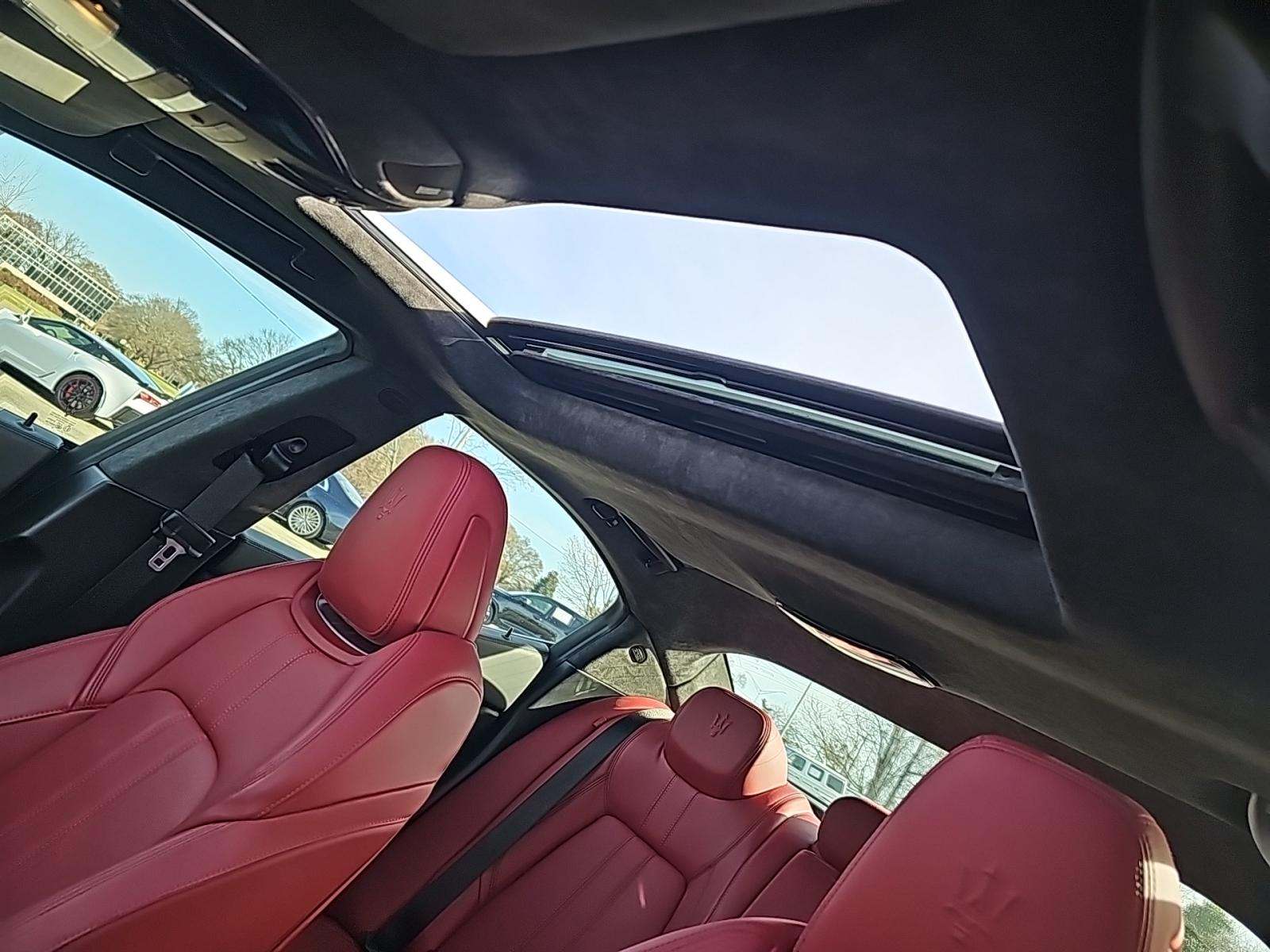 2022 Maserati Ghibli Modena Q4 AWD