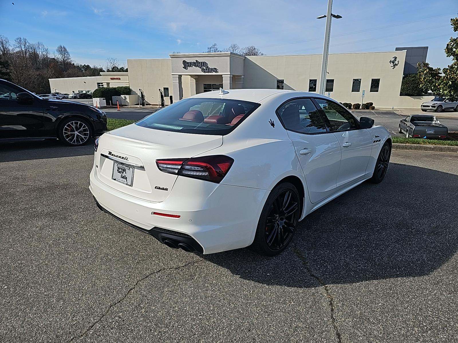 2022 Maserati Ghibli Modena Q4 AWD