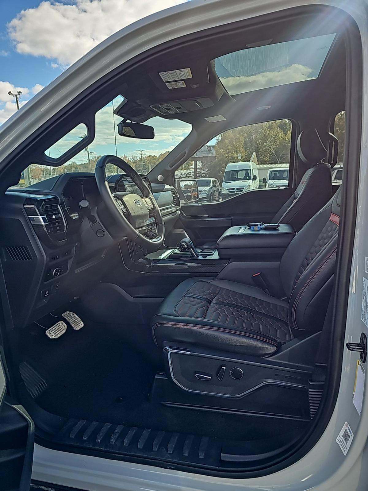 2023 Ford F-150 Lariat AWD