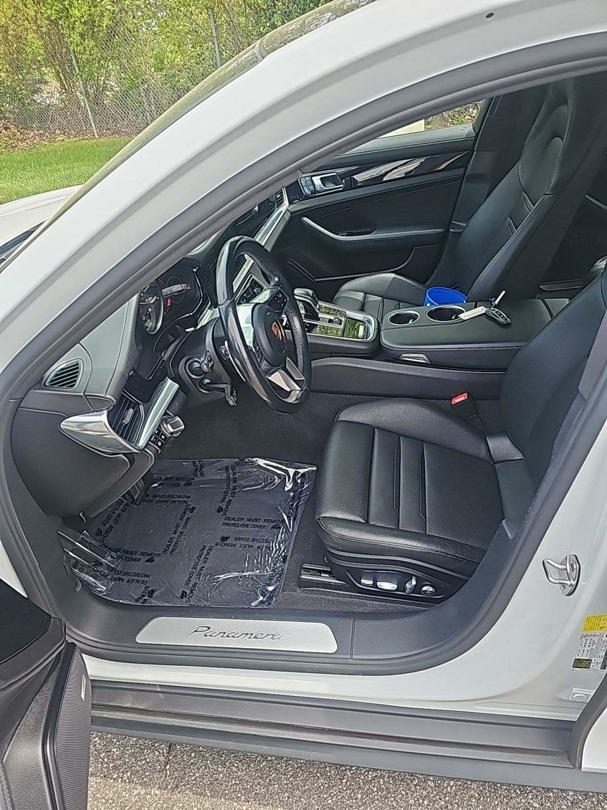 2018 Porsche Panamera Base RWD