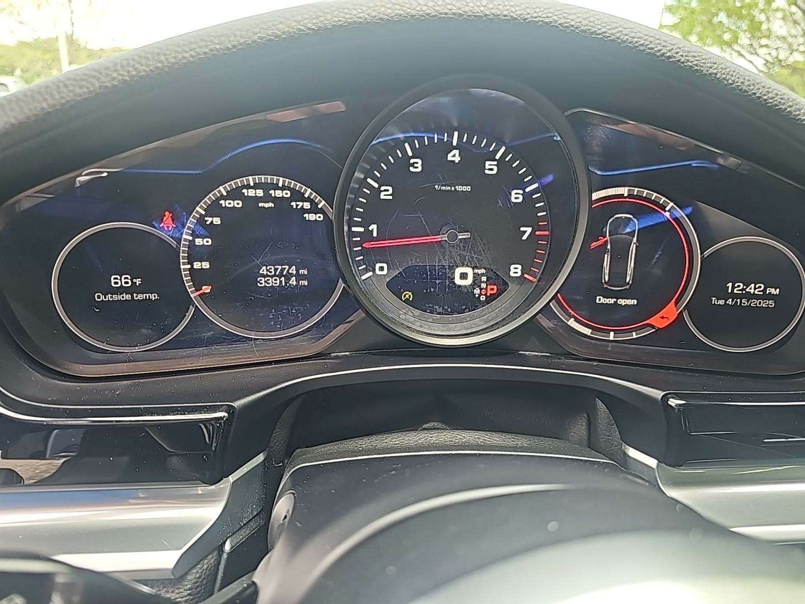 2018 Porsche Panamera Base RWD