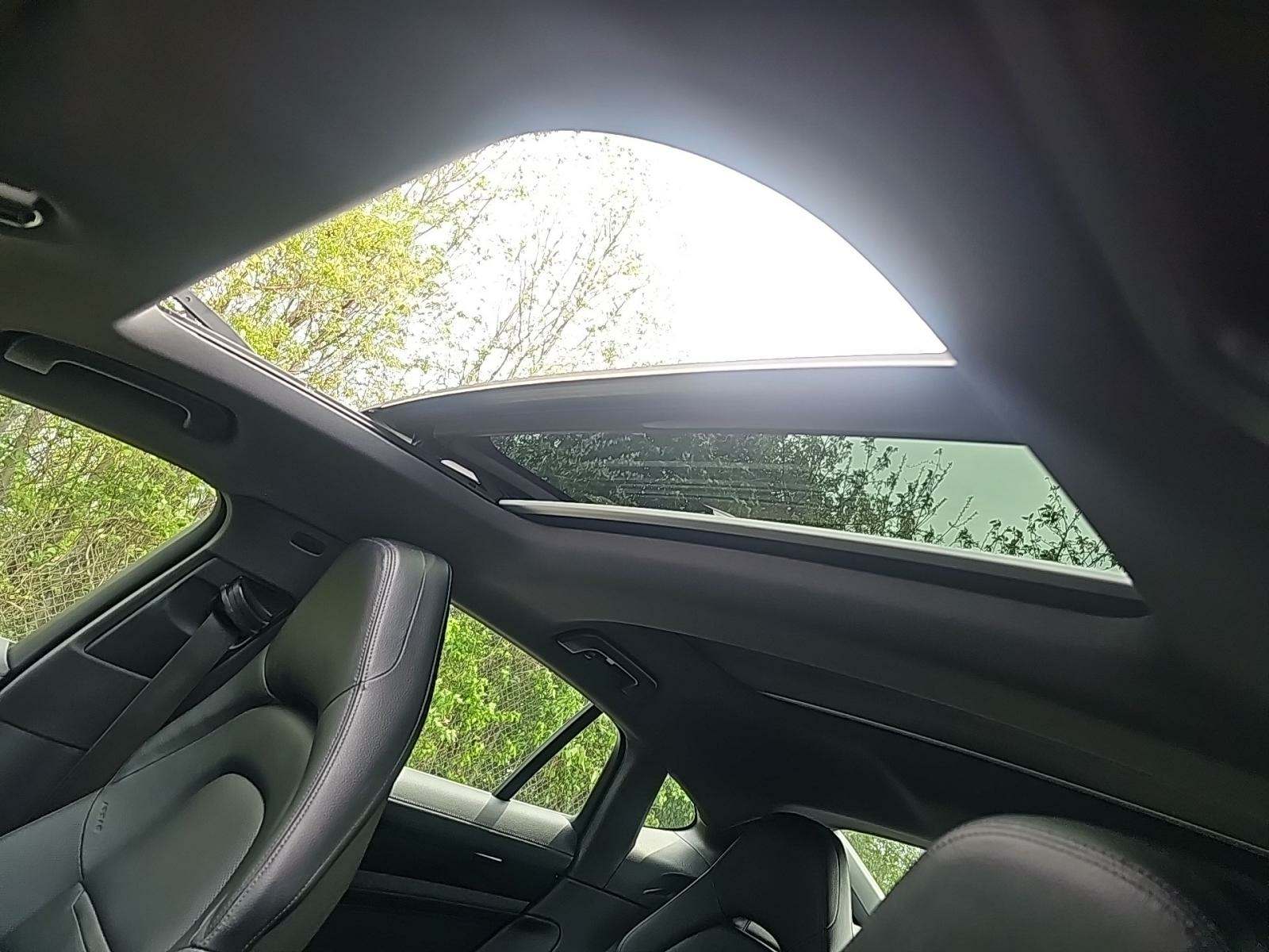 2018 Porsche Panamera Base RWD