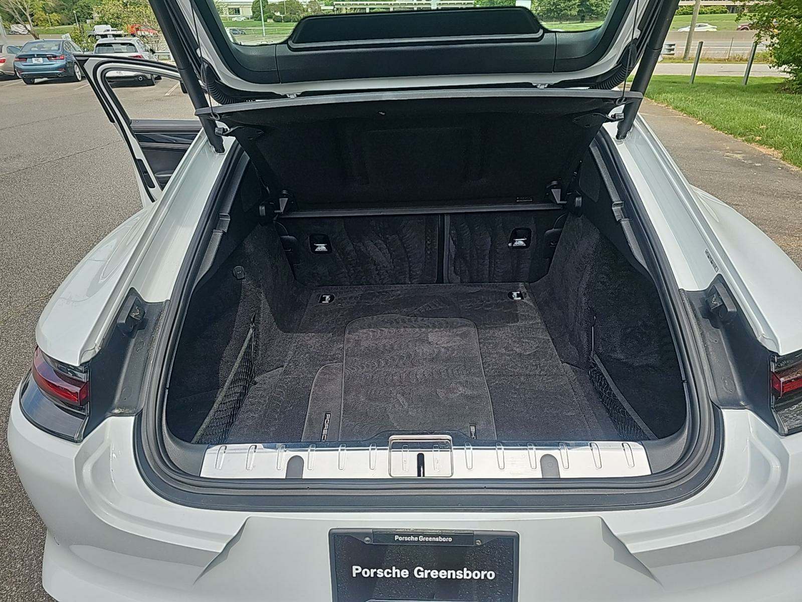 2018 Porsche Panamera Base RWD