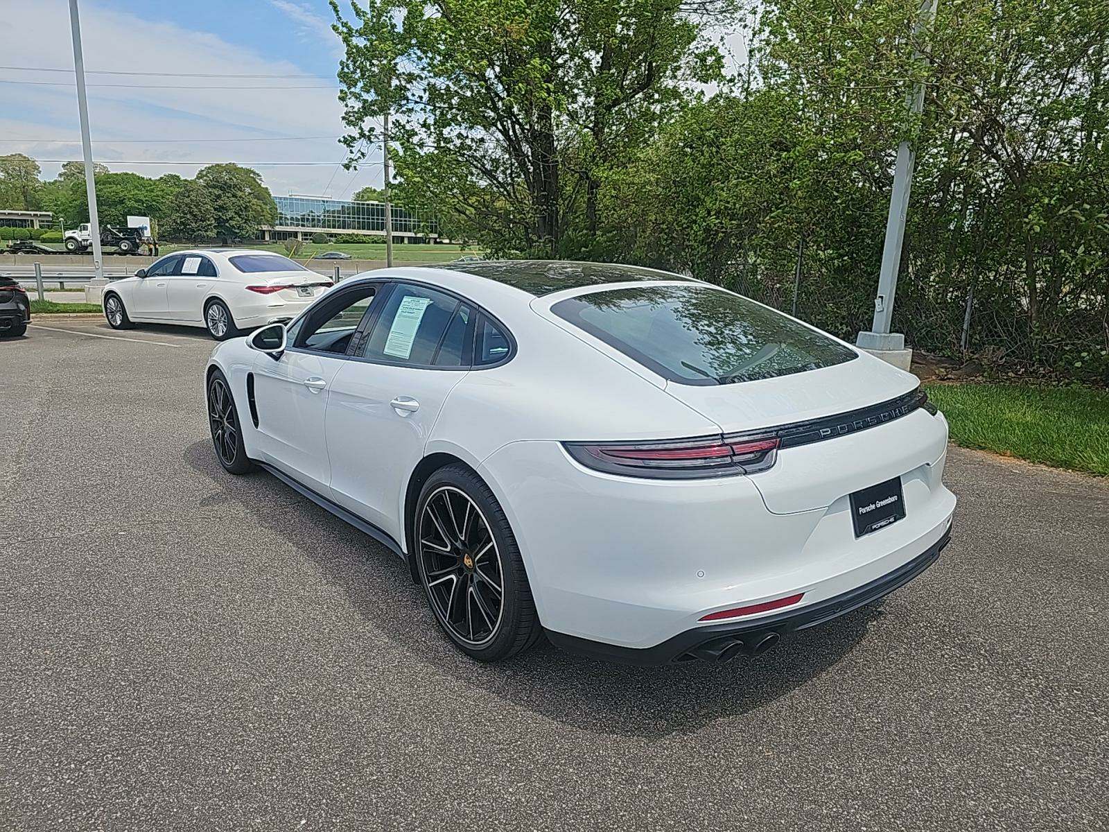 2018 Porsche Panamera Base RWD