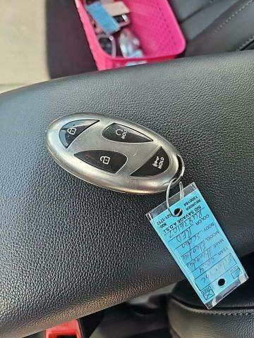 2024 Hyundai Elantra Limited FWD