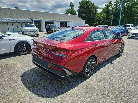 2024 Hyundai Elantra Limited FWD