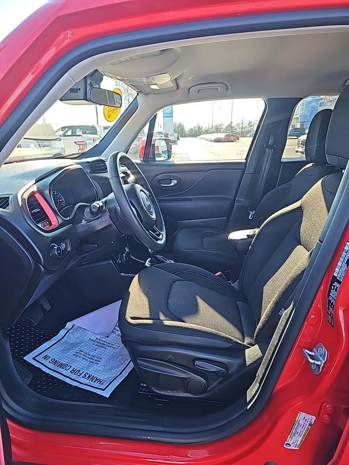 2022 Jeep Renegade Latitude Red Edition AWD