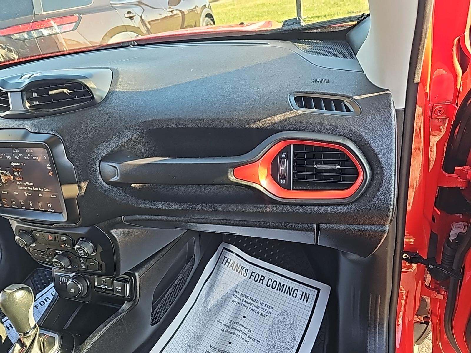 2022 Jeep Renegade Latitude Red Edition AWD