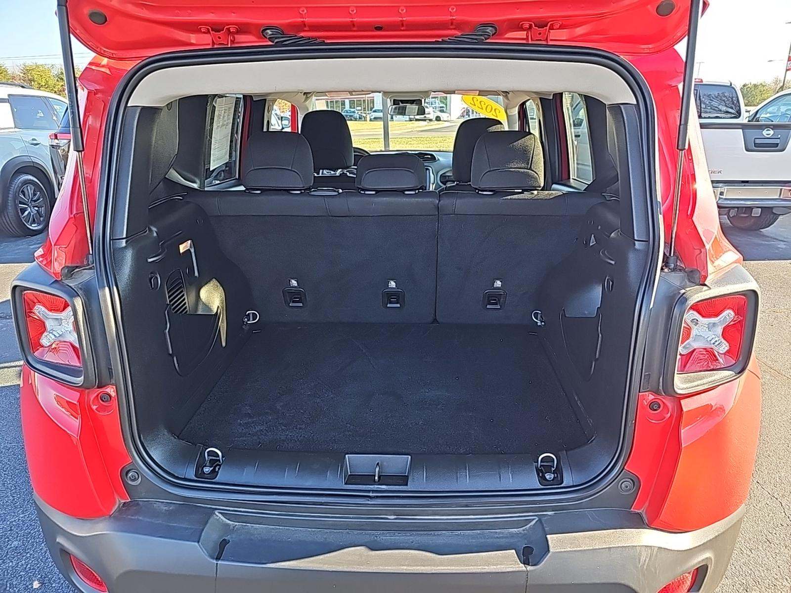 2022 Jeep Renegade Latitude Red Edition AWD