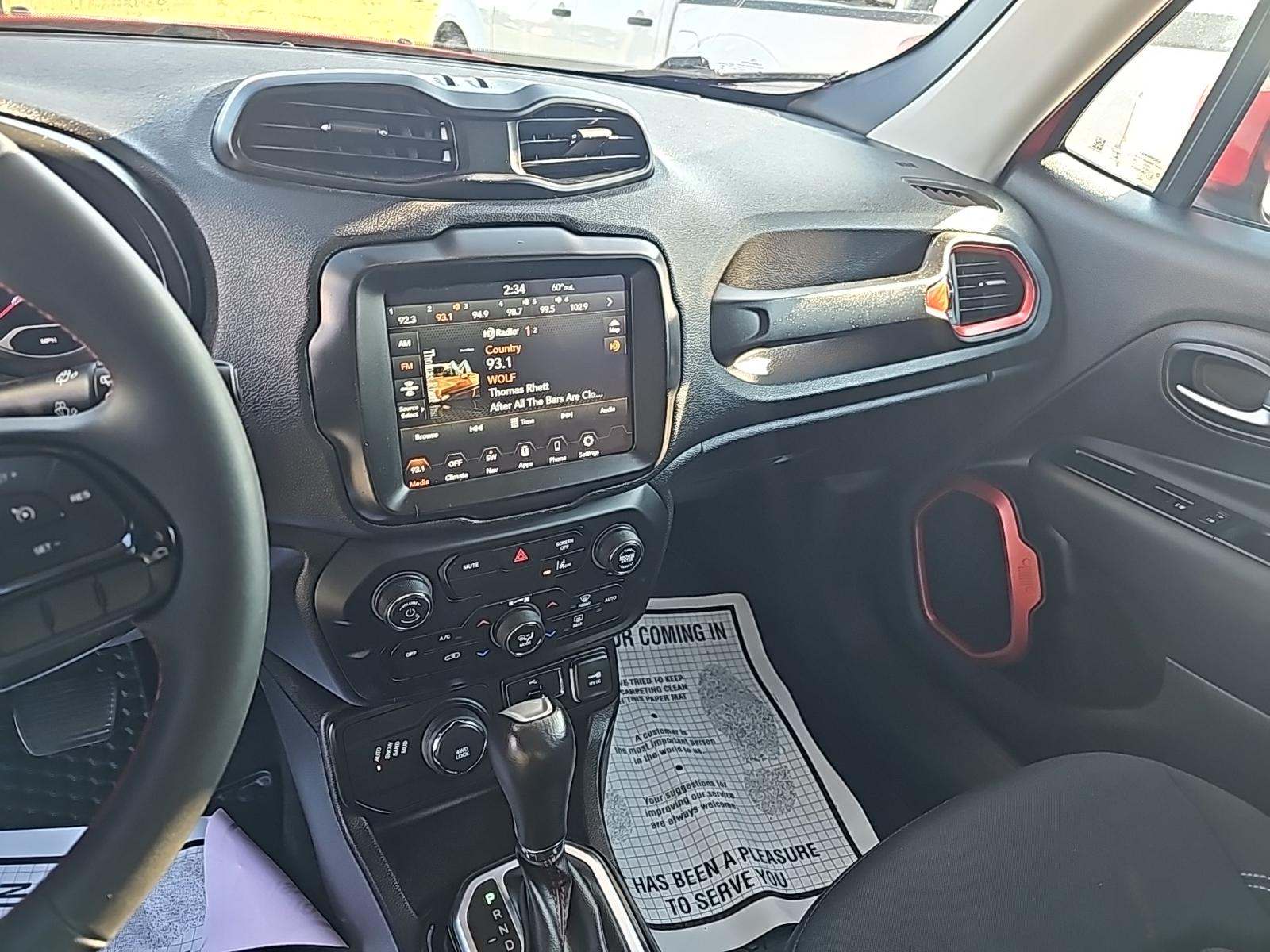 2022 Jeep Renegade Latitude Red Edition AWD