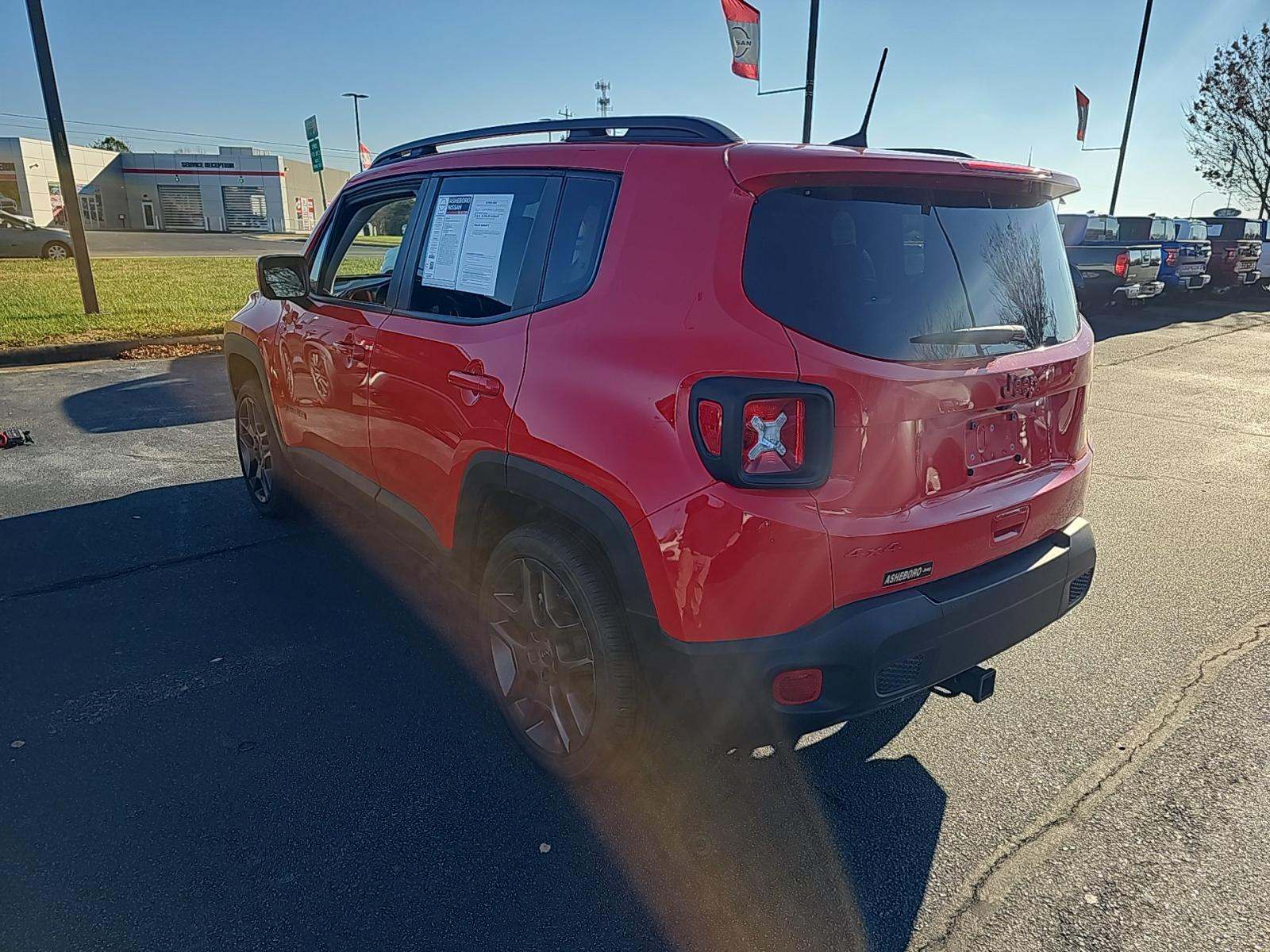 2022 Jeep Renegade Latitude Red Edition AWD