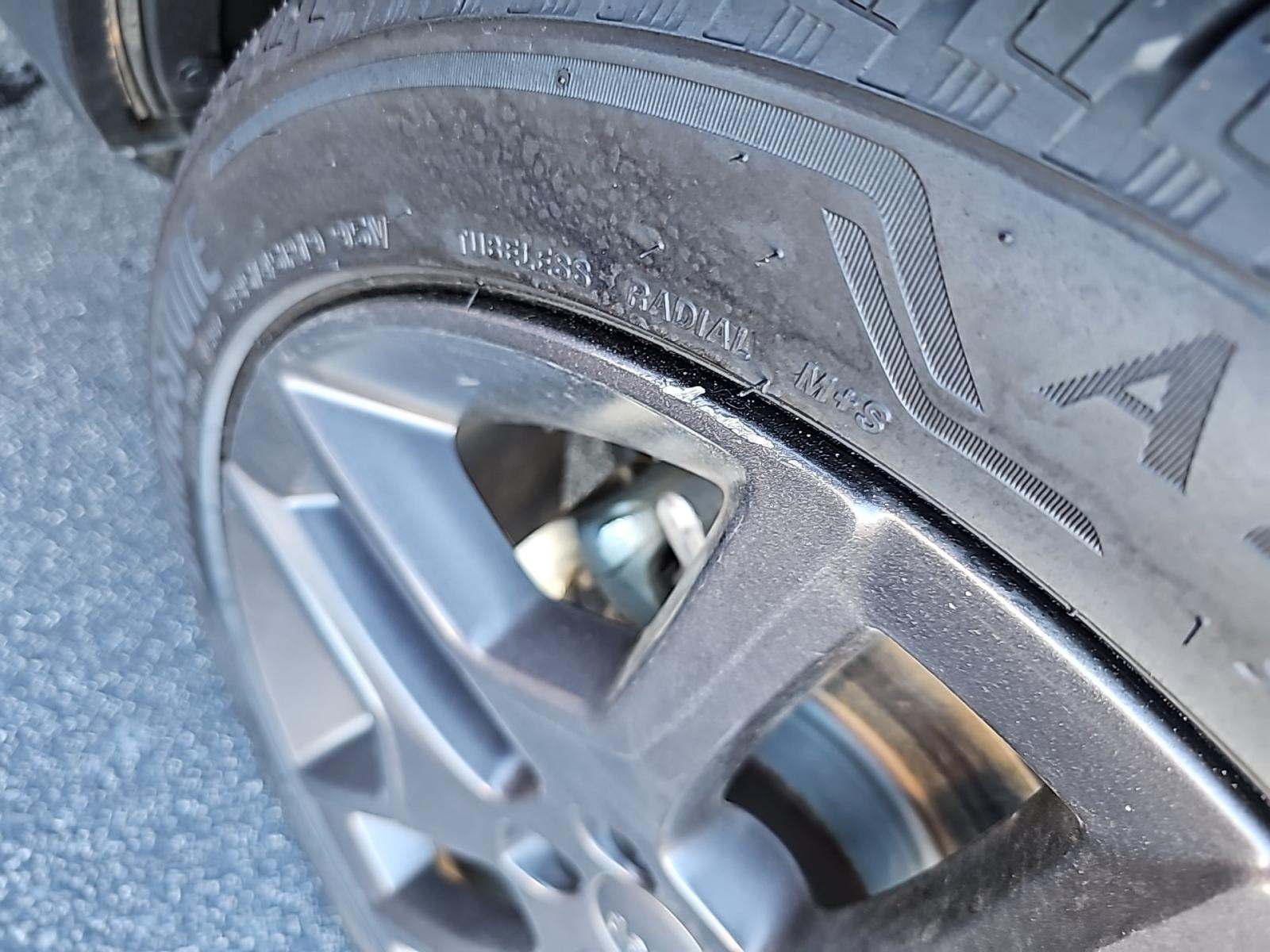 2022 Jeep Renegade Latitude Red Edition AWD