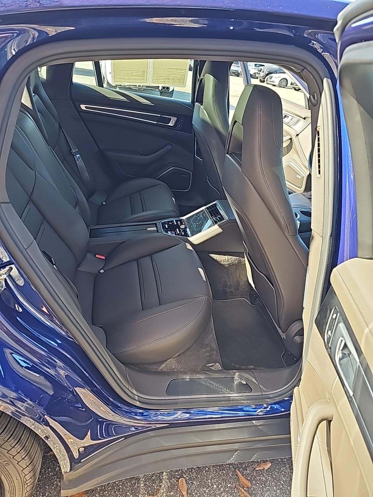 2023 Porsche Panamera Platinum Edition RWD