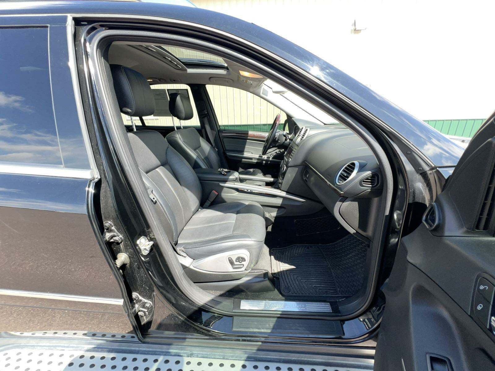 2010 Mercedes-Benz GL-Class GL 550 AWD