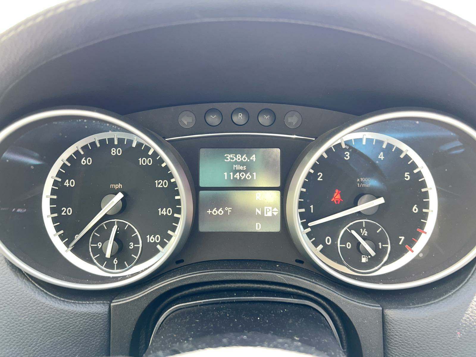 2010 Mercedes-Benz GL-Class GL 550 AWD