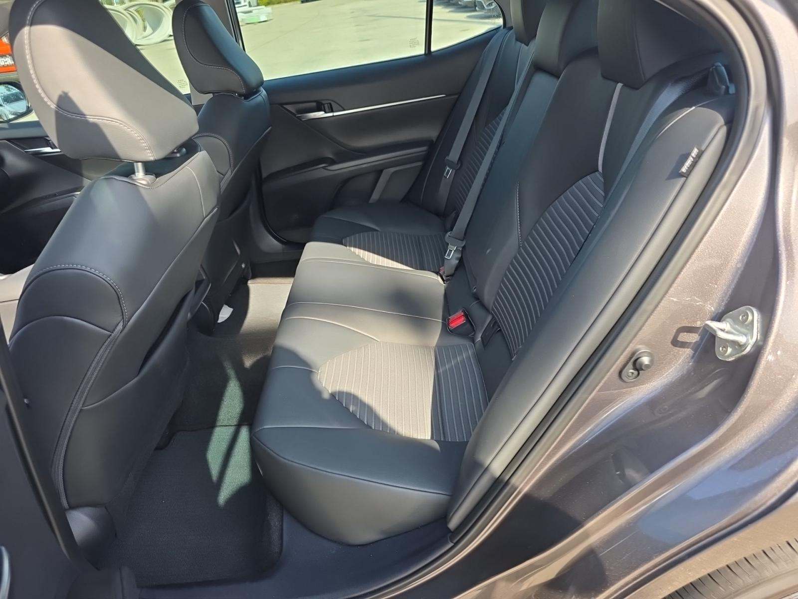 2024 Toyota Camry SE FWD