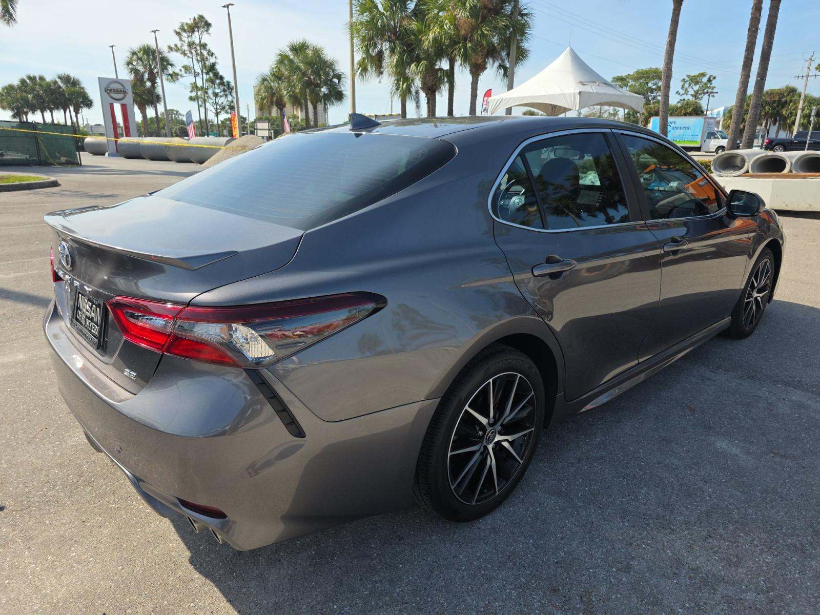 2024 Toyota Camry SE FWD