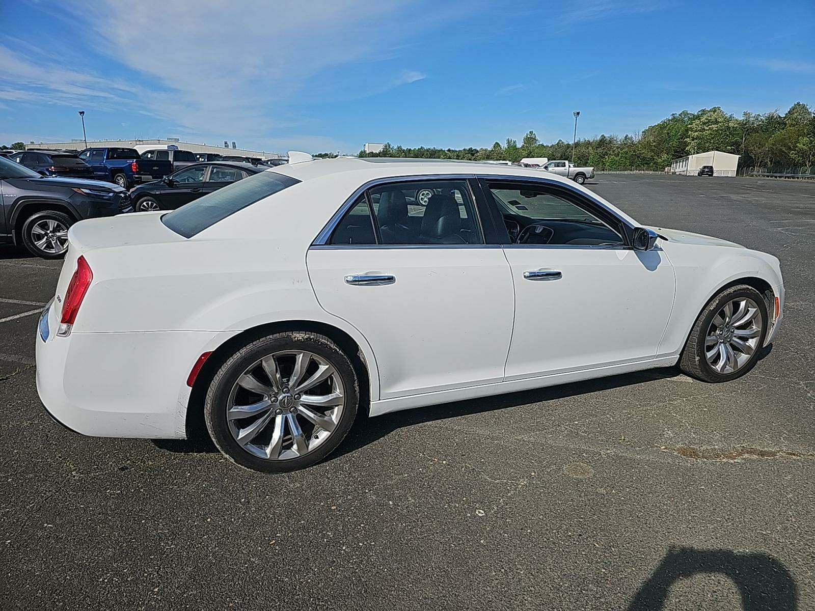 2018 Chrysler 300 Limited RWD