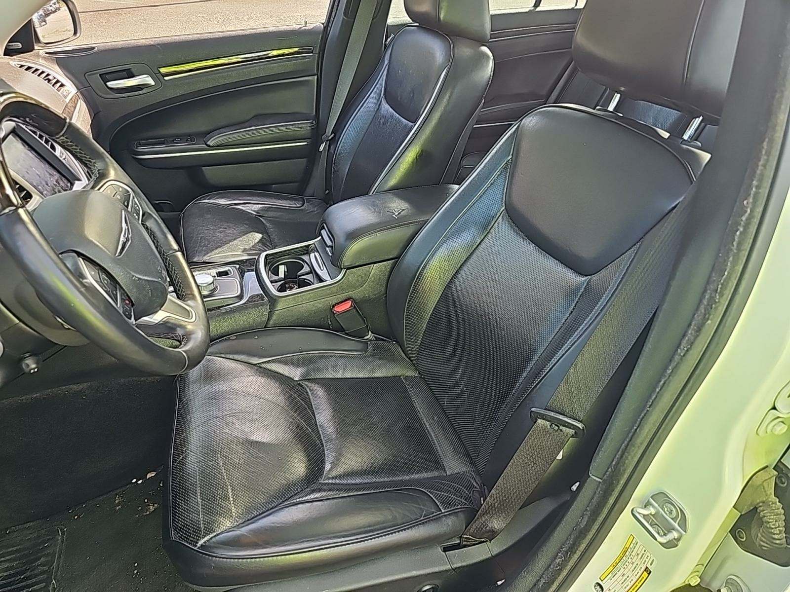 2018 Chrysler 300 Limited RWD