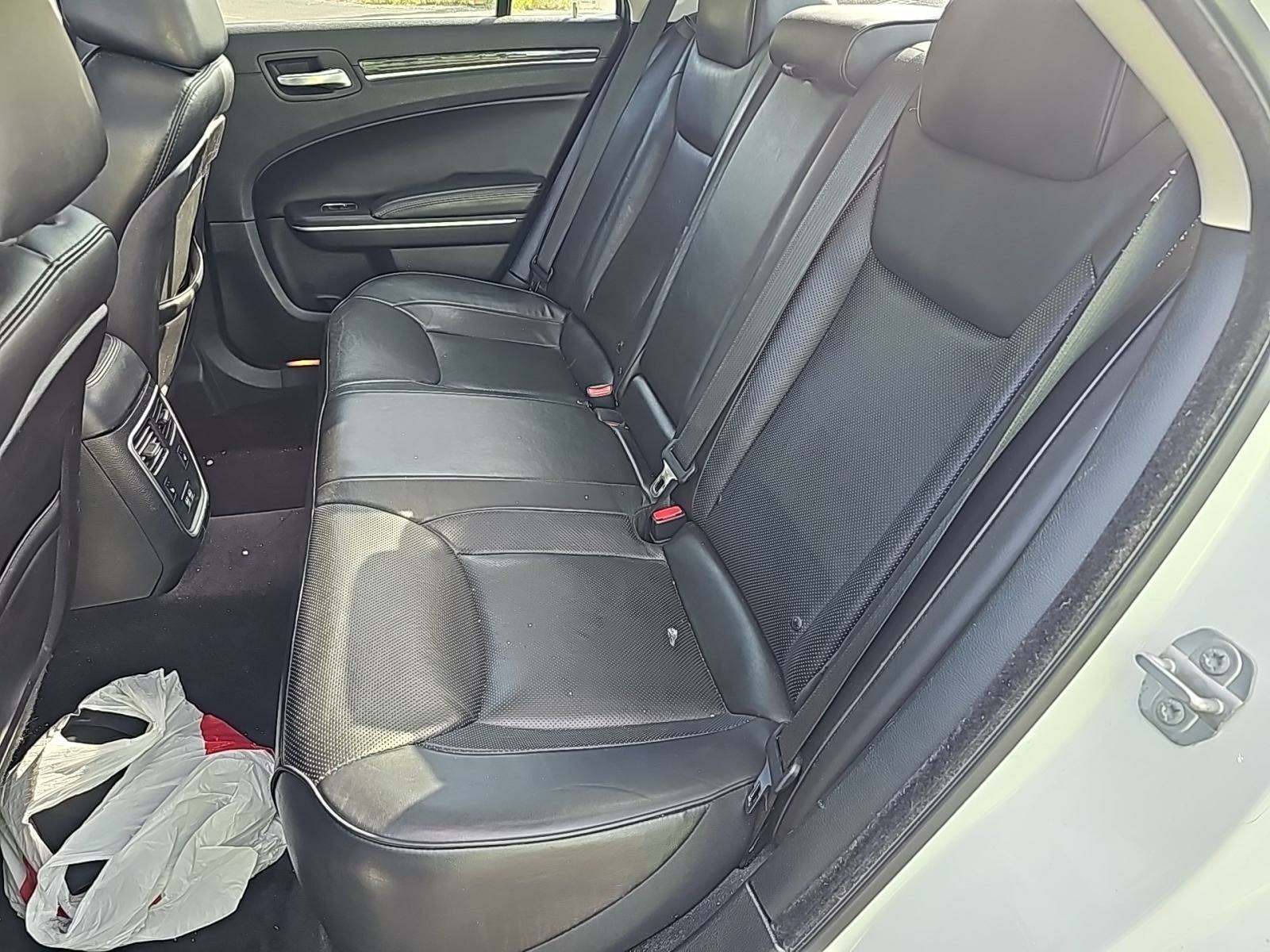 2018 Chrysler 300 Limited RWD