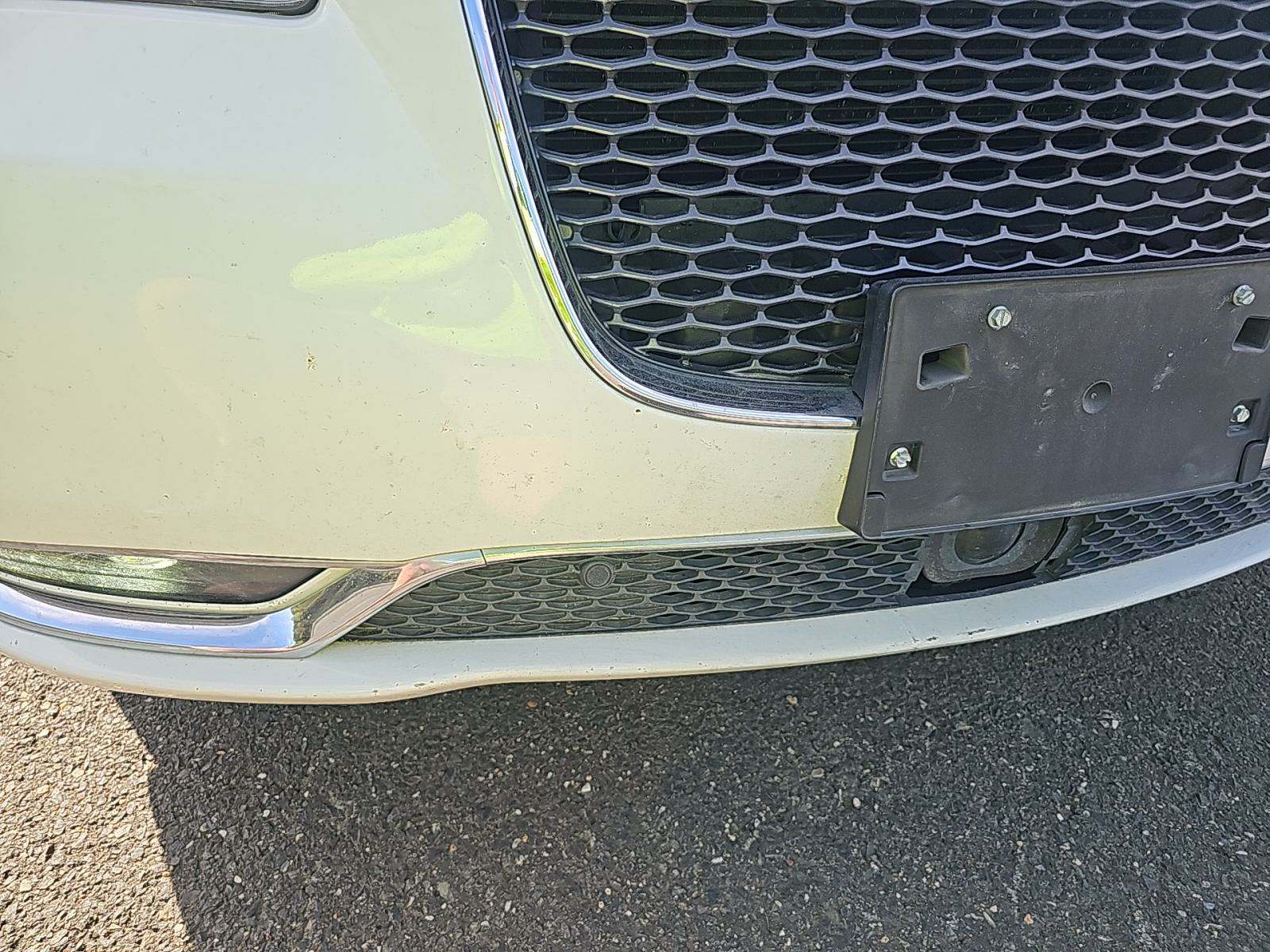 2018 Chrysler 300 Limited RWD