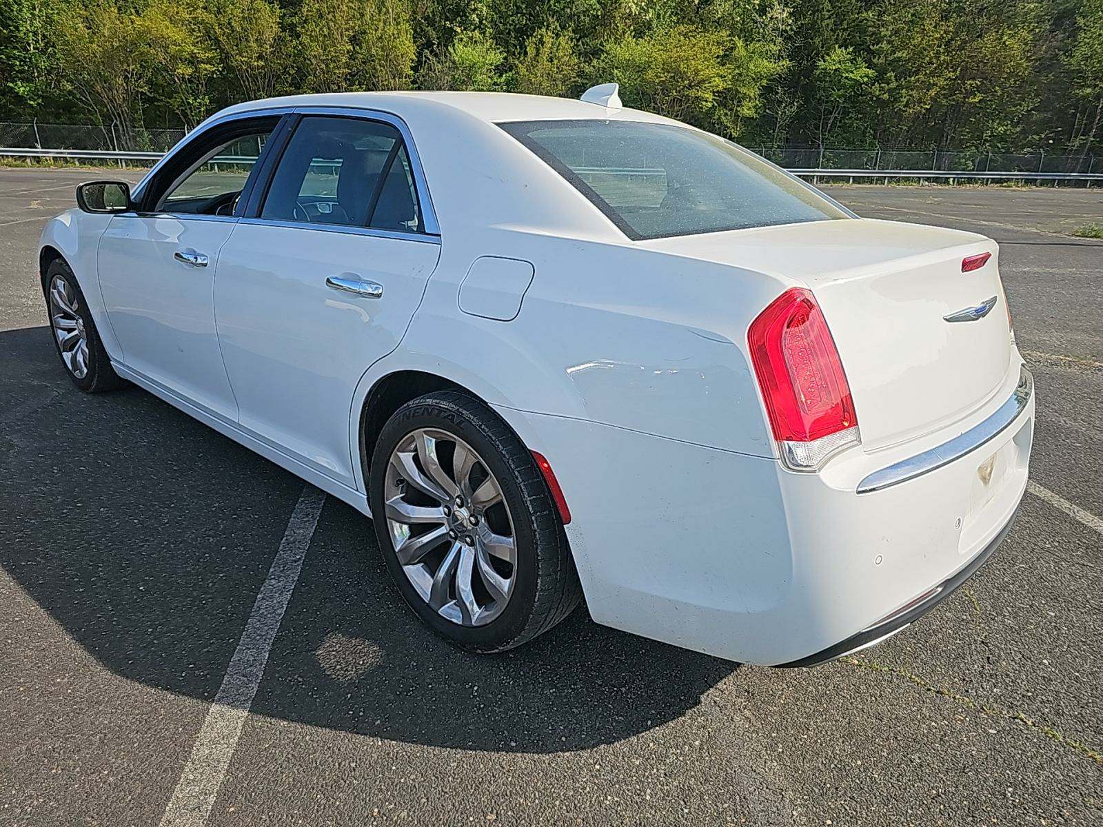 2018 Chrysler 300 Limited RWD