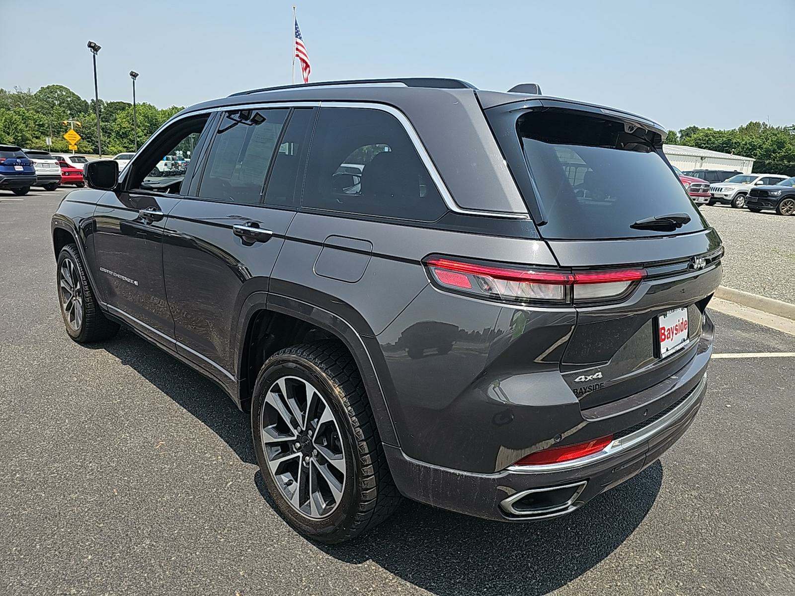 2022 Jeep Grand Cherokee Overland AWD