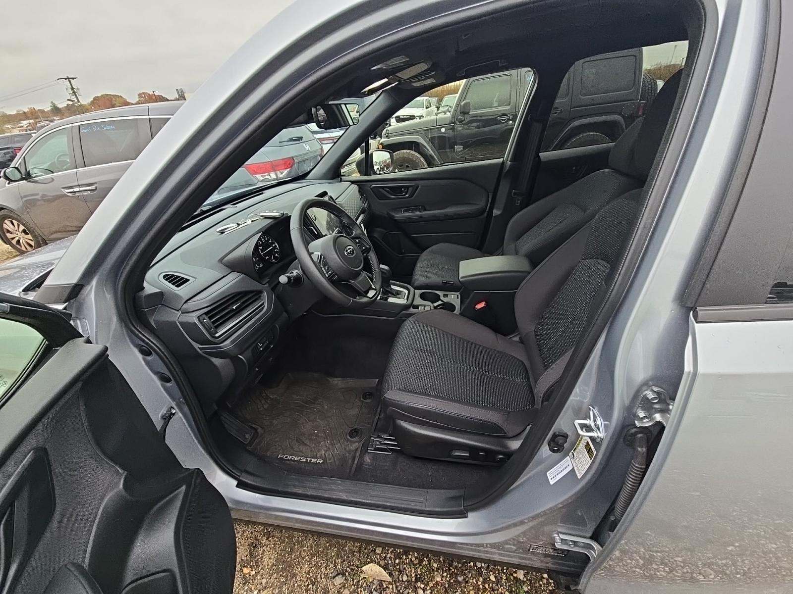 2025 Subaru Forester Premium AWD