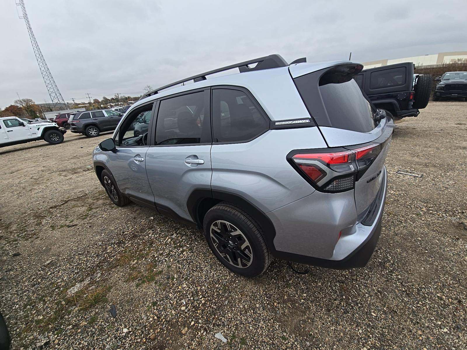 2025 Subaru Forester Premium AWD