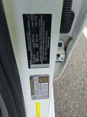 2022 Hyundai Elantra SEL FWD