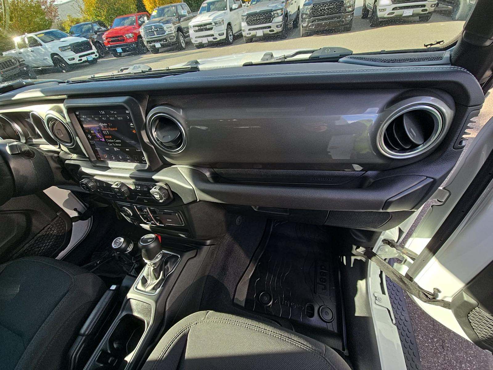 2022 Jeep Wrangler Unlimited Sahara AWD