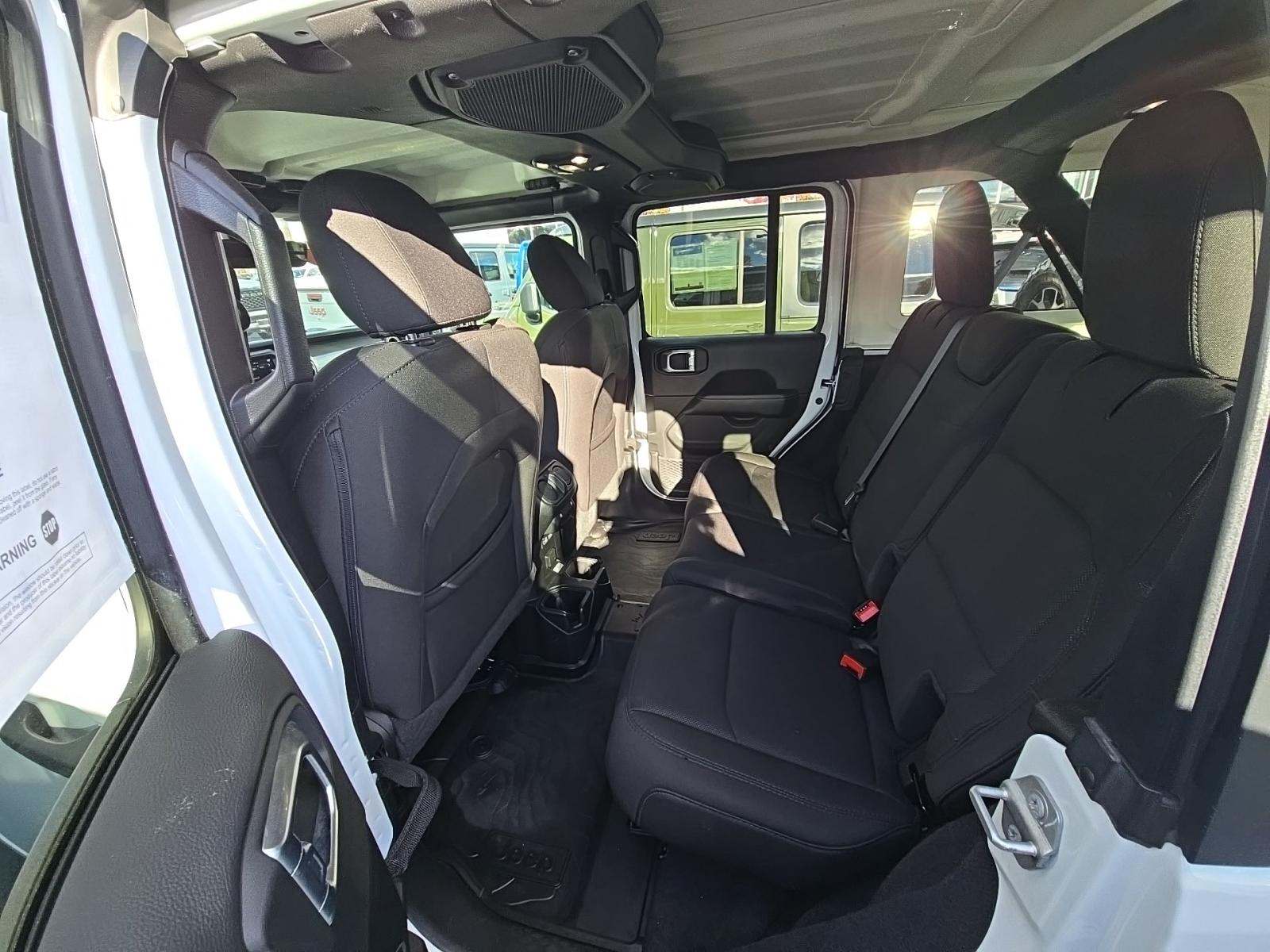 2022 Jeep Wrangler Unlimited Sahara AWD