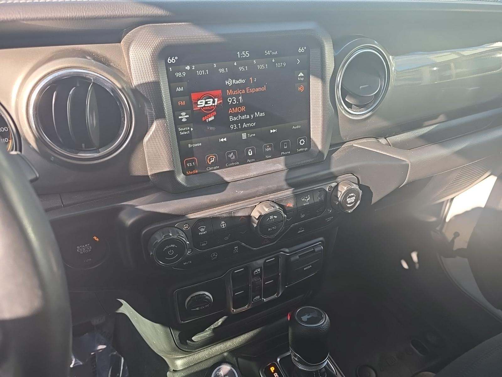 2022 Jeep Wrangler Unlimited Sahara AWD