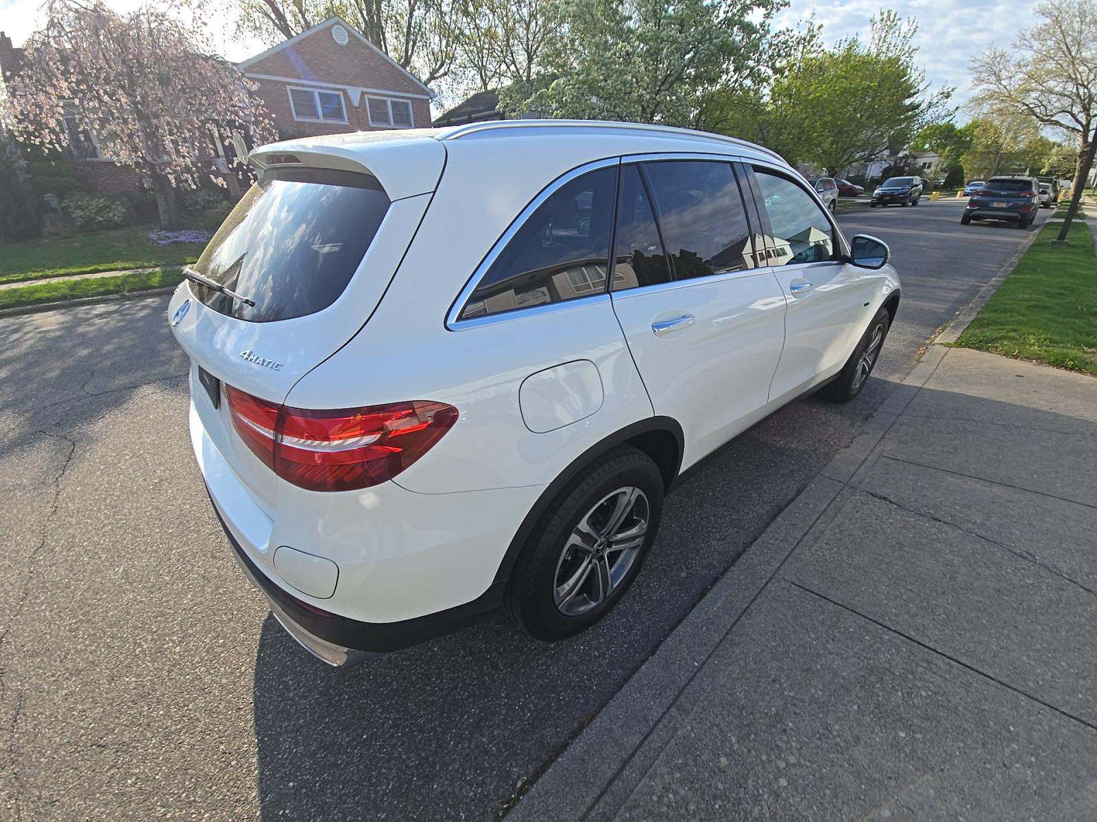 MERCEDES-BENZ GLC - 3
