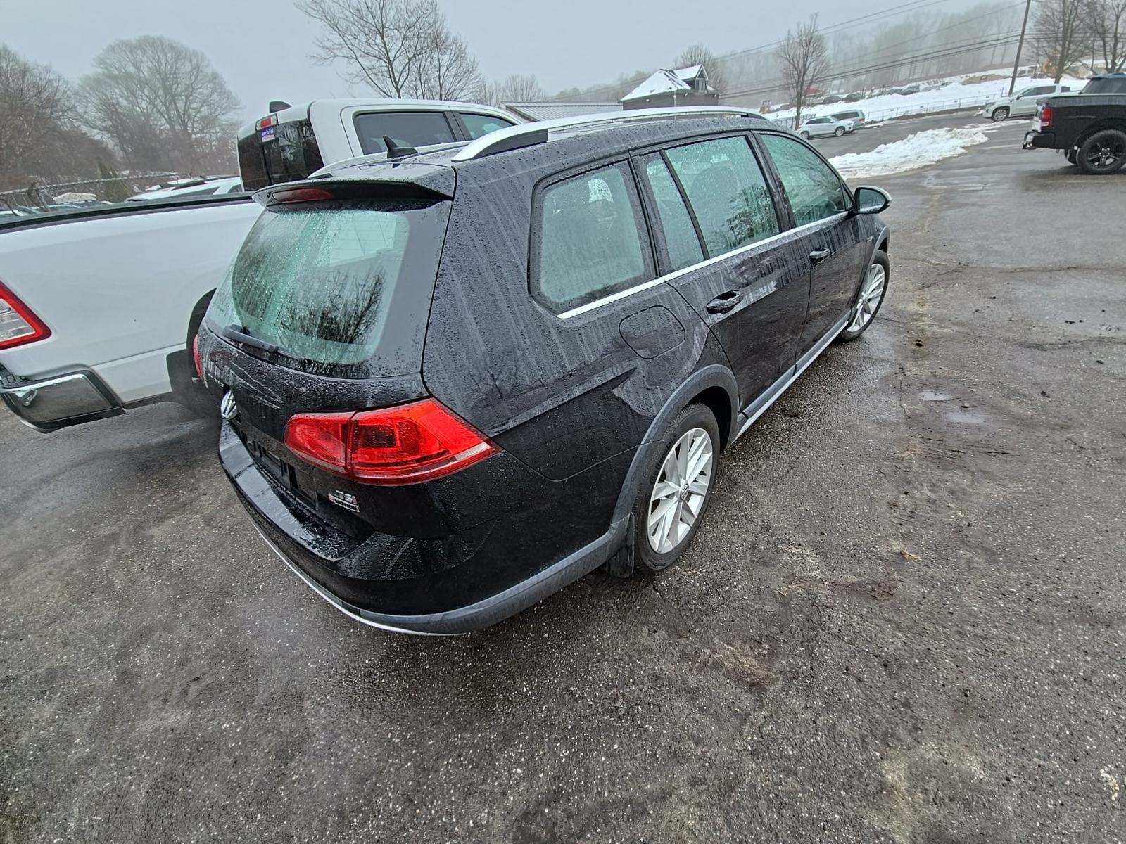 2017 Volkswagen Golf Alltrack 1.8T S AWD