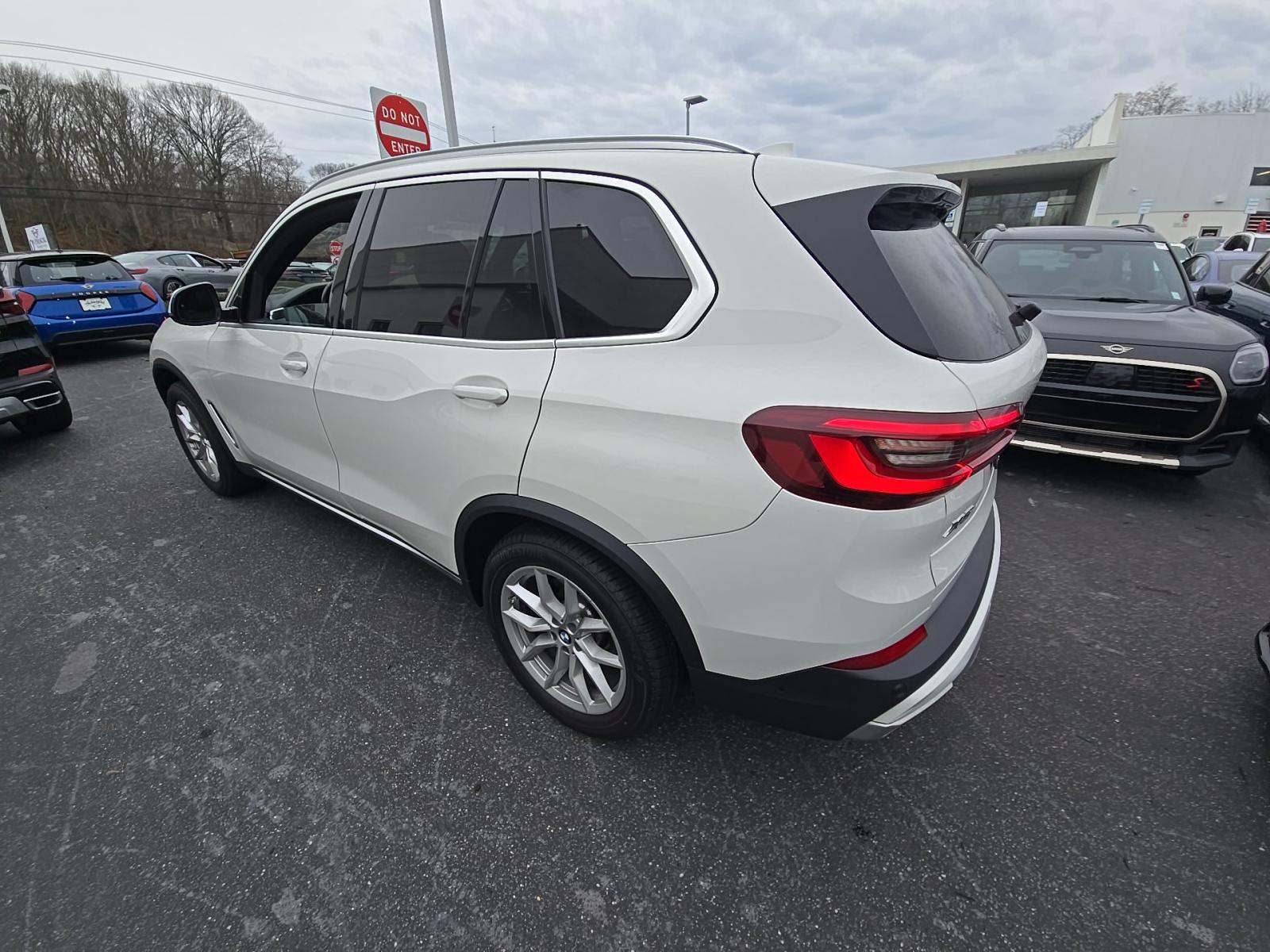 2023 BMW X5 xDrive40i AWD