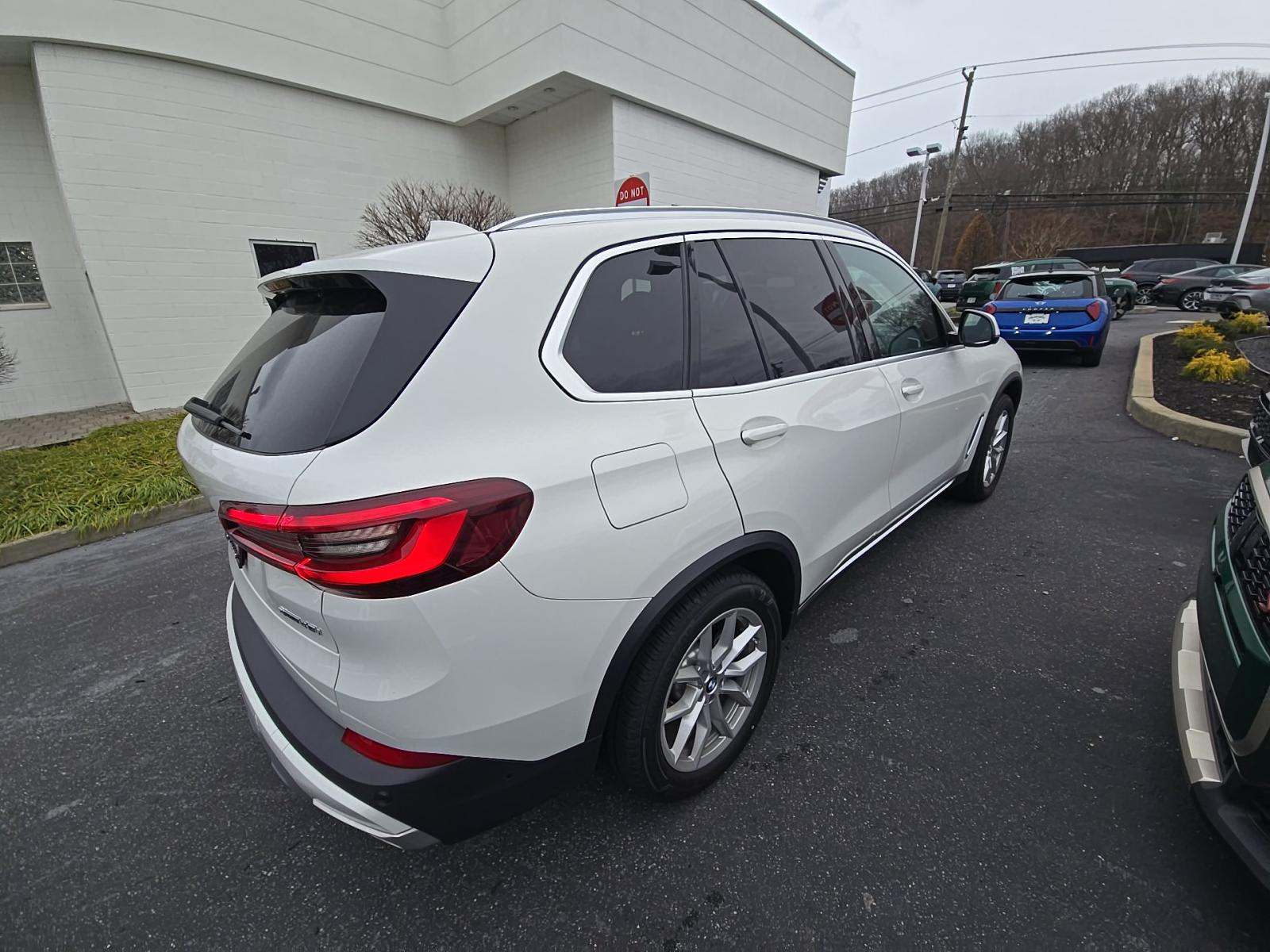 2023 BMW X5 xDrive40i AWD